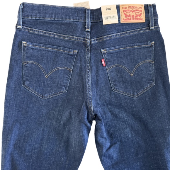 NWT Levi’s 311 Shaping Skinny Womens 27/30 size 4 - Picture 2 of 3